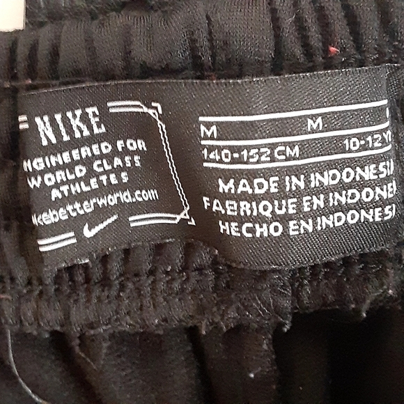 Nike sweatpants with front pockets Sz Med(boy) - Picture 7 of 7